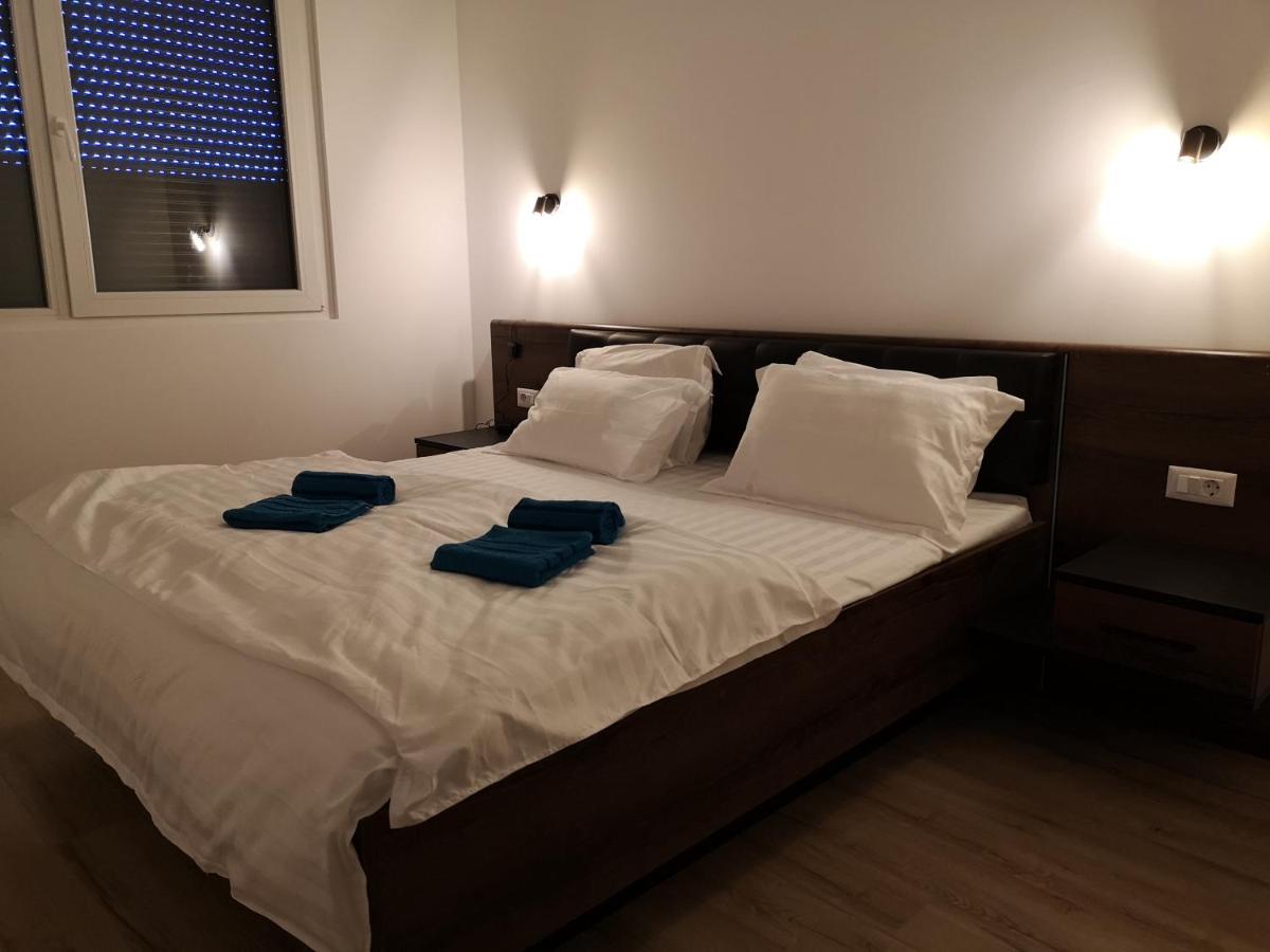 Ared-Atrium Mall Chrysflatty3 Premium Apartment 60Mp Арад Екстериор снимка