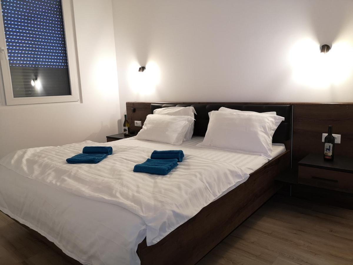 Ared-Atrium Mall Chrysflatty3 Premium Apartment 60Mp Арад Екстериор снимка