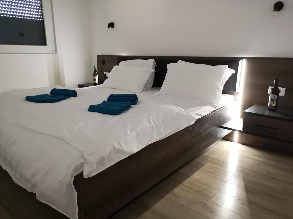 Ared-Atrium Mall Chrysflatty3 Premium Apartment 60Mp Арад Екстериор снимка