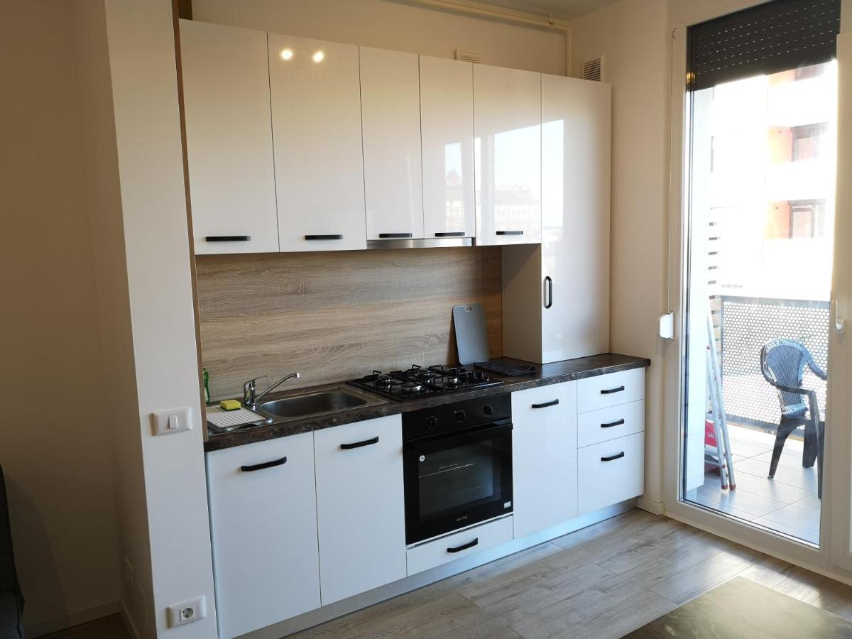 Ared-Atrium Mall Chrysflatty3 Premium Apartment 60Mp Арад Екстериор снимка