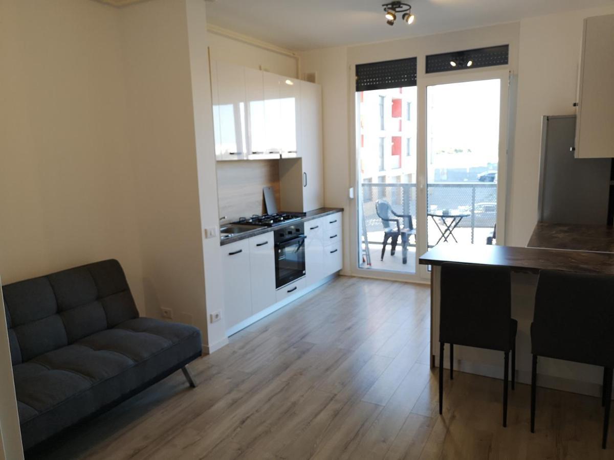 Ared-Atrium Mall Chrysflatty3 Premium Apartment 60Mp Арад Екстериор снимка