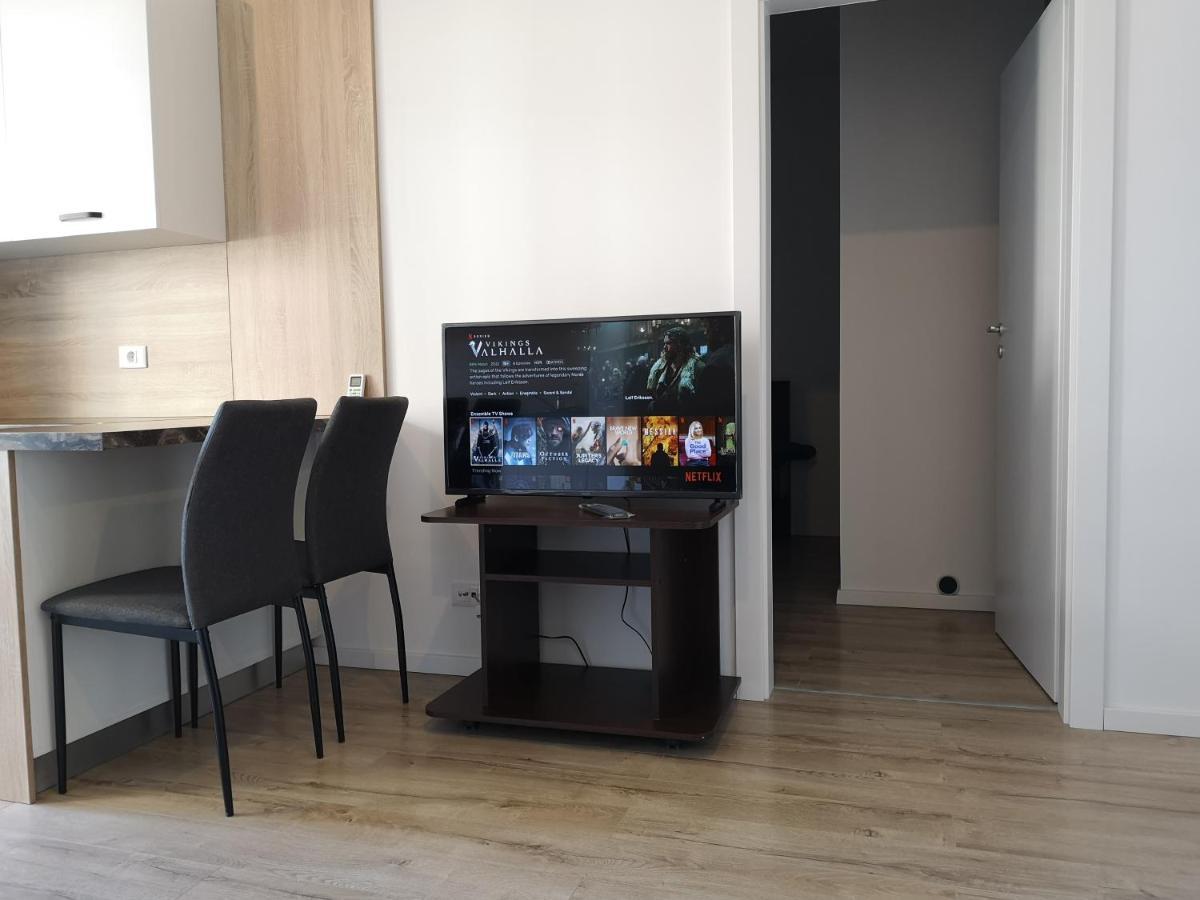 Ared-Atrium Mall Chrysflatty3 Premium Apartment 60Mp Арад Екстериор снимка
