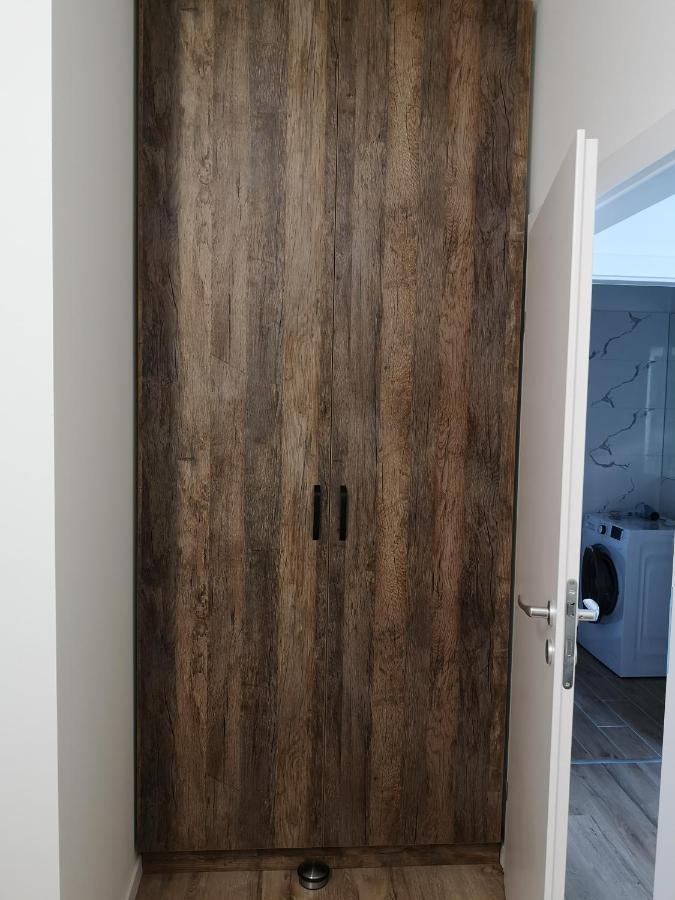 Ared-Atrium Mall Chrysflatty3 Premium Apartment 60Mp Арад Екстериор снимка
