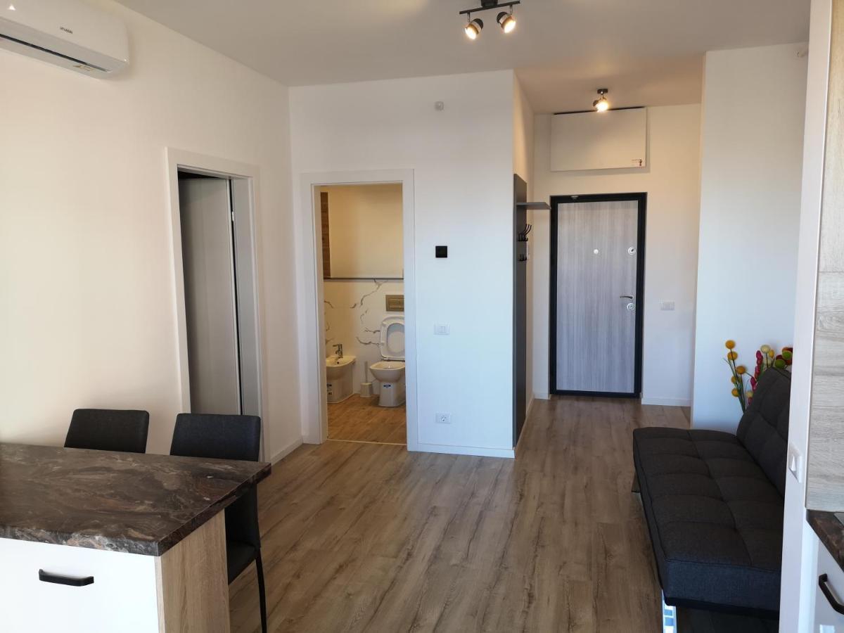 Ared-Atrium Mall Chrysflatty3 Premium Apartment 60Mp Арад Екстериор снимка