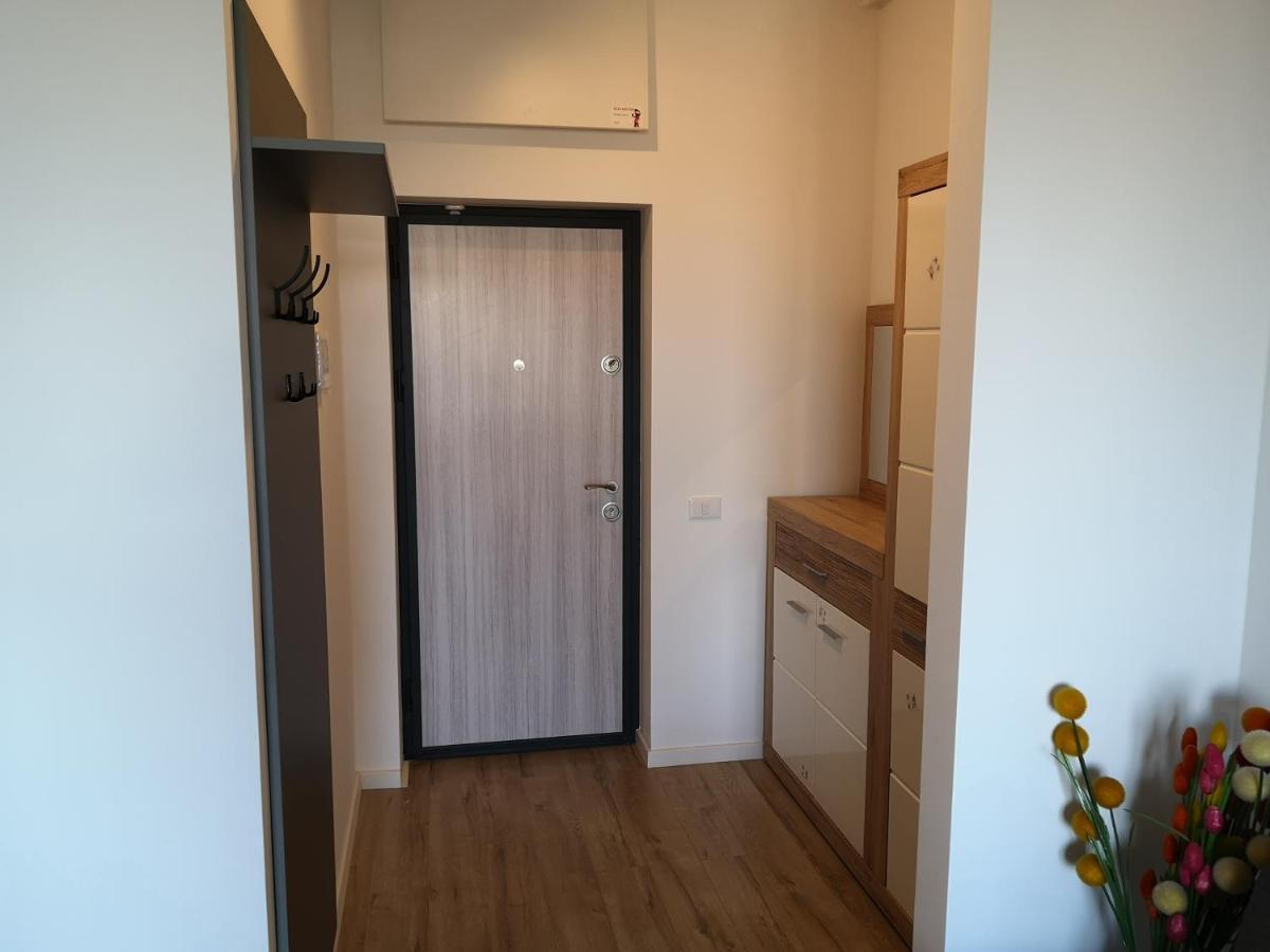 Ared-Atrium Mall Chrysflatty3 Premium Apartment 60Mp Арад Екстериор снимка